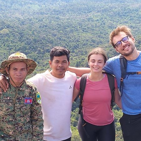 Ratanakiri Farmhouse & Trekking Banlung Eksteriør bilde
