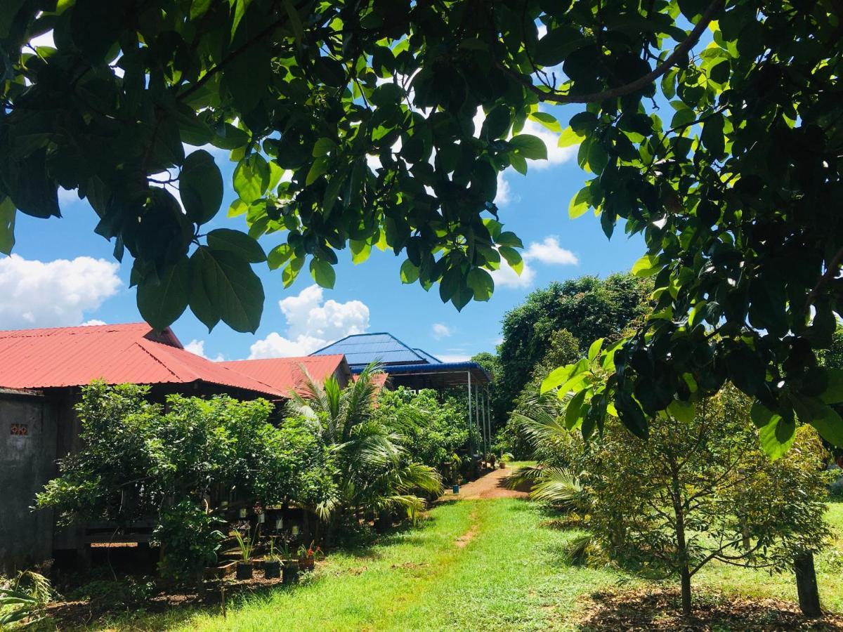 Ratanakiri Farmhouse & Trekking Banlung Eksteriør bilde