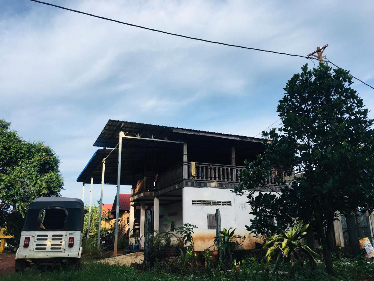 Ratanakiri Farmhouse & Trekking Banlung Eksteriør bilde