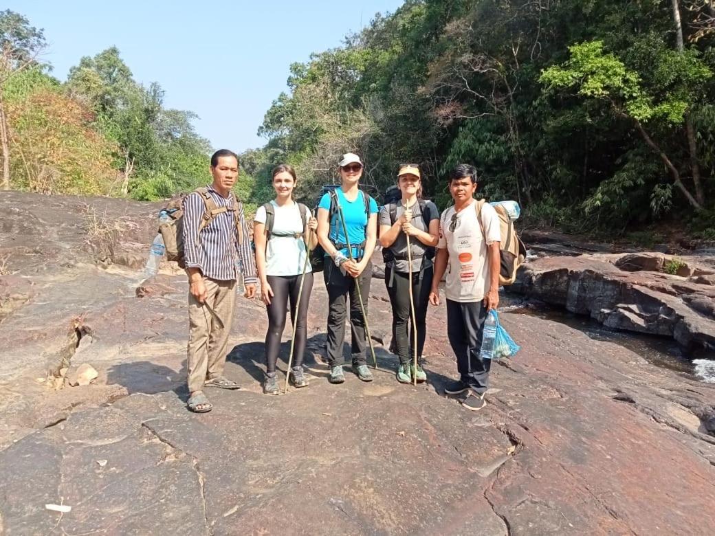 Ratanakiri Farmhouse & Trekking Banlung Eksteriør bilde